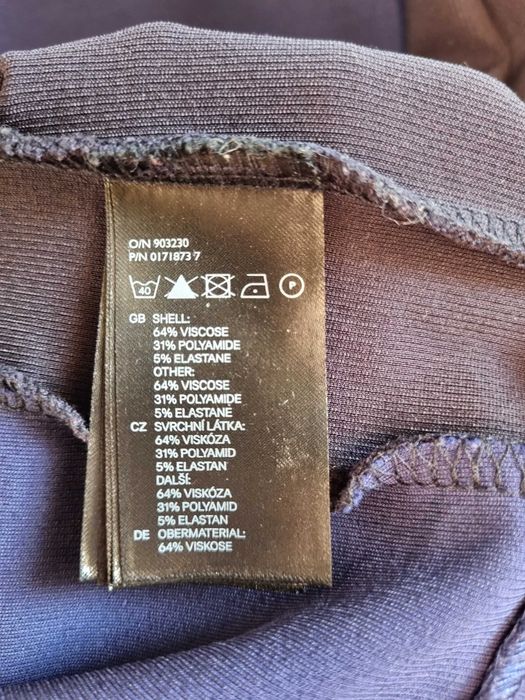 Силуетна сукня міді з чорними вставками H&M, XS-S/42-44 - продаю до 30.09