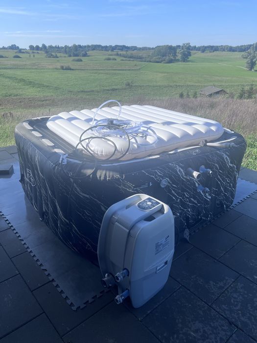 Jacuzzi Bestway Lay z spa Hollywood