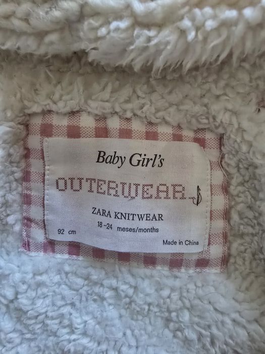 Тепленька кофтинка на дівчинку