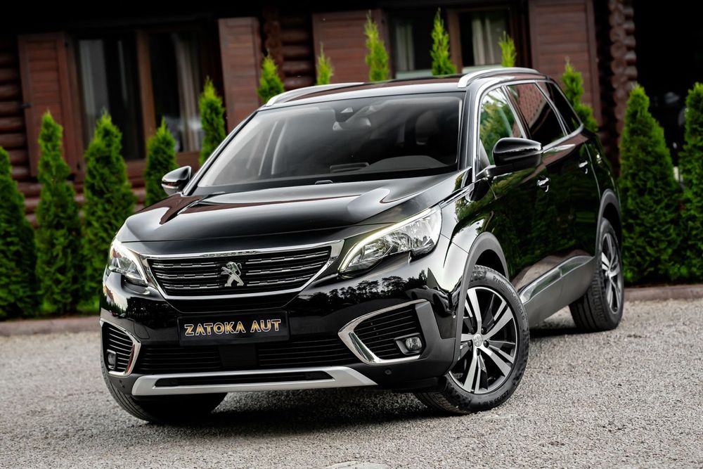 Peugeot 5008 1.2T 130KM LED Kamera CarPlay Navi MartwePole Radar Virtual Kokpit