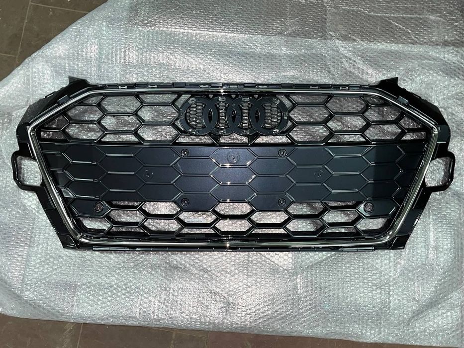 Решітка радіатора Audi A4 B9 S-line 2021 2022 2023