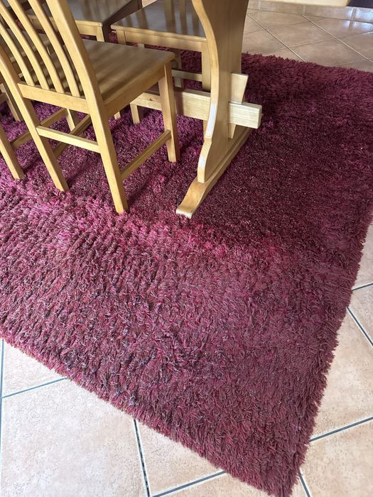 Tapete vermelho felpudo