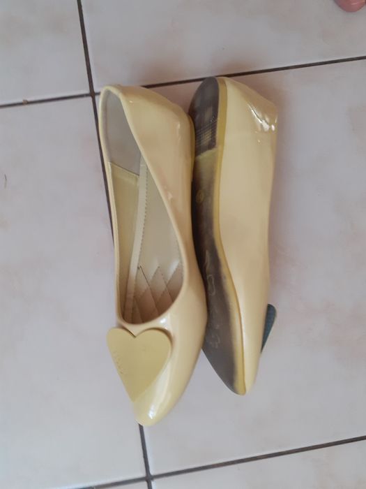 Baleriny lakierowane vices