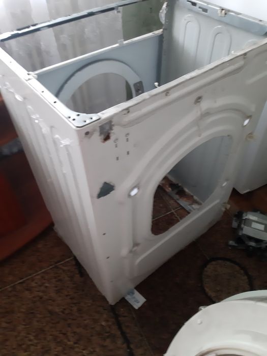 Продам запчасти на стиральную машину Delfa