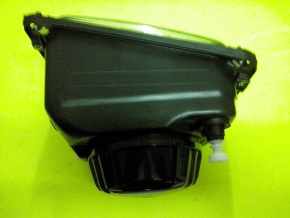 Ótica / Óticas da frente Mercedes L207 L307 L309 L410 L308 NOVOS