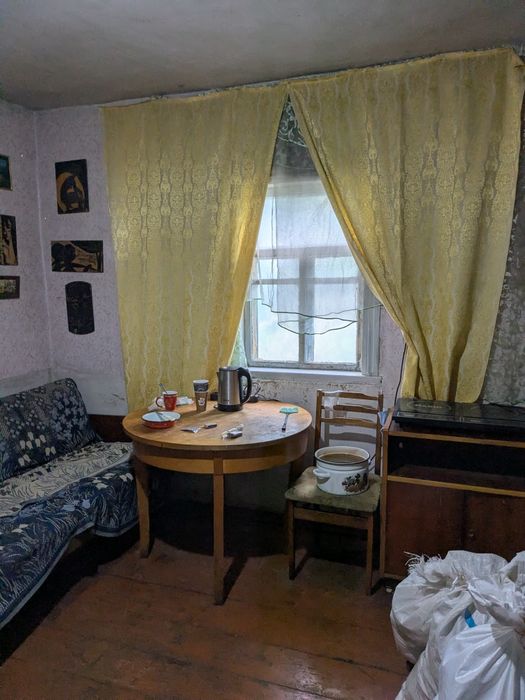 Продам дом в селе Васютинцы  Черкасская обл.