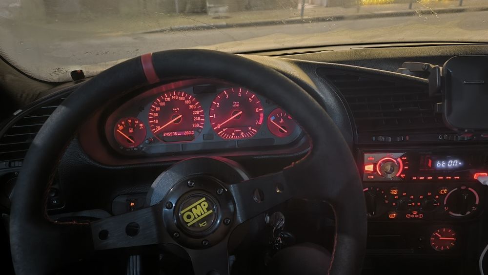 BMW 320 — fotografia 2