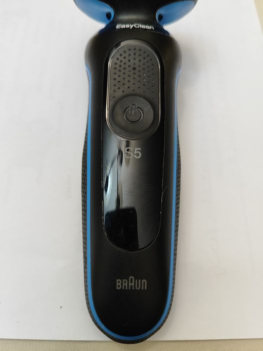 Продам електробритву Braun type 5762,серія S5, б/к, стан  хороший.
