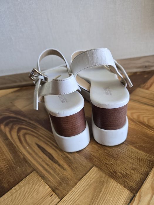 Сандалі Michael Kors