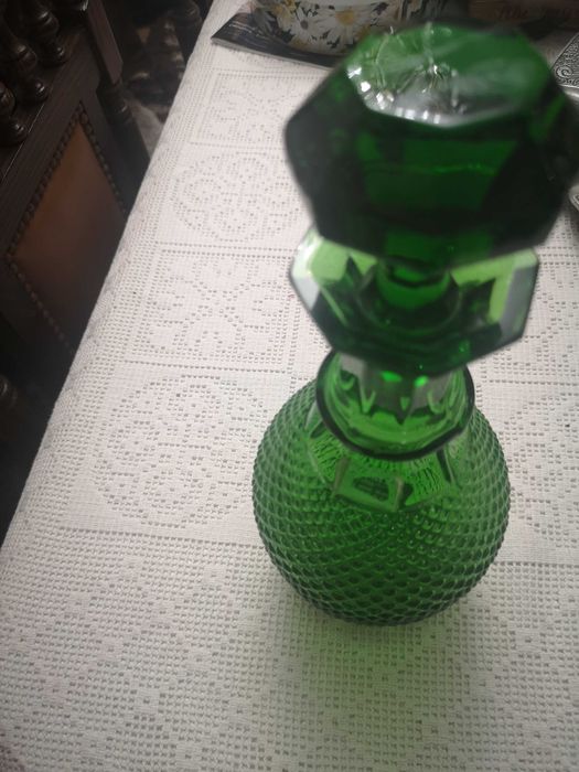 garrafa em vidro verde