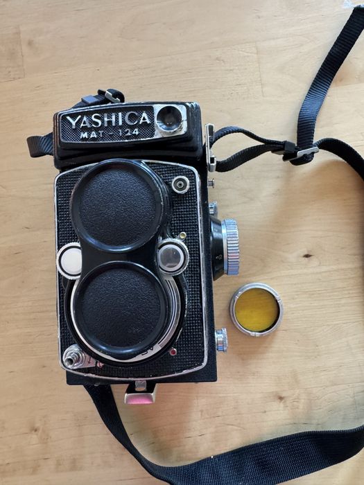 Aparat Yashica Mat 124