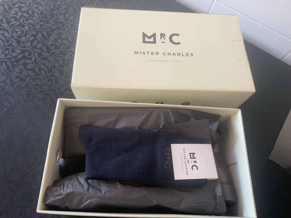 Sapatos Mr Charles loafers picotados NOVOS