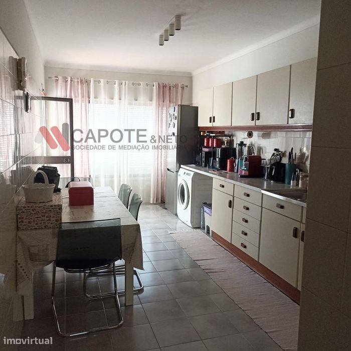 Quarto Mobilado - Pinheirinhos