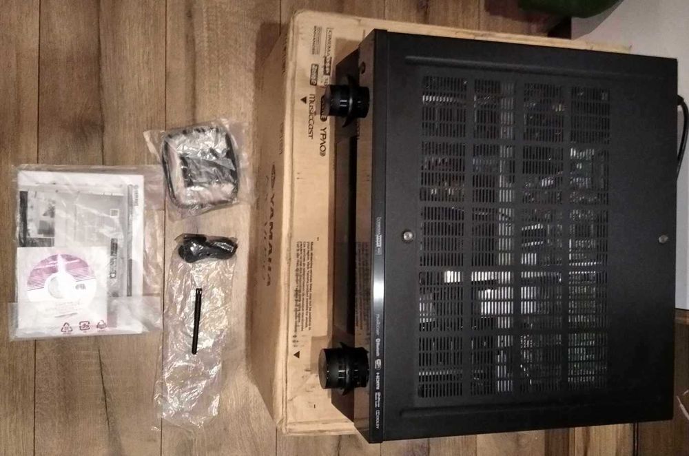 Yamaha RX-A1050 aventage musicast wzmacniacz