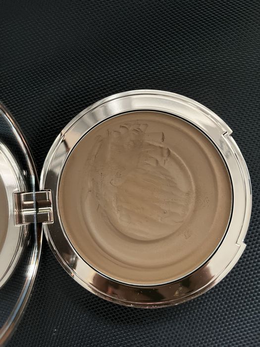 Charlitte Tilbury bronzer  w kremie