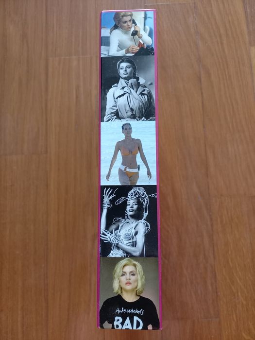 Fashion Box - Thames & Hudson