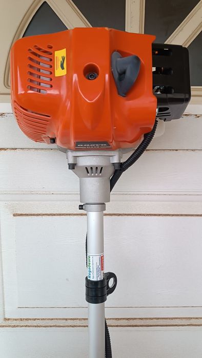 Roçadora a Gasolina Oleo-Mac D43B – Como Nova