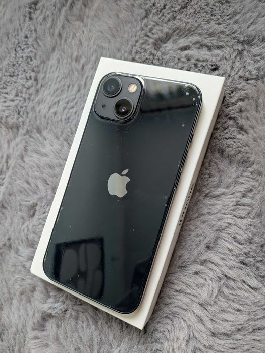 iPhone 13 midnight