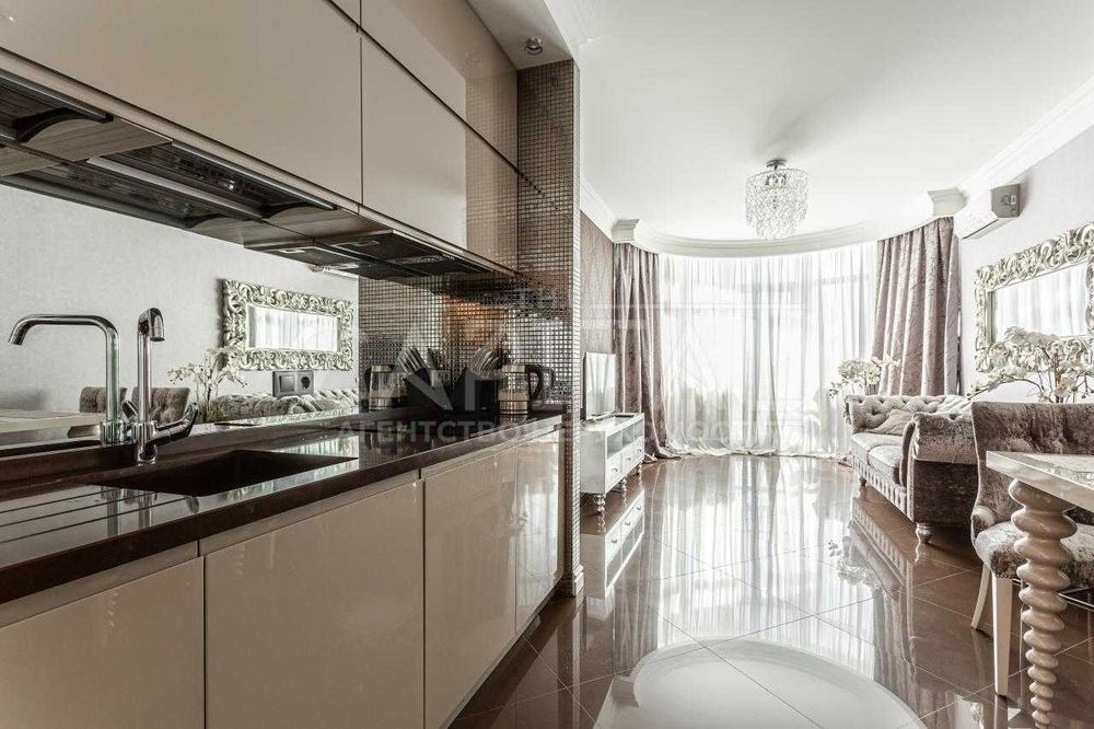 Apartment in Kyiv - View 2