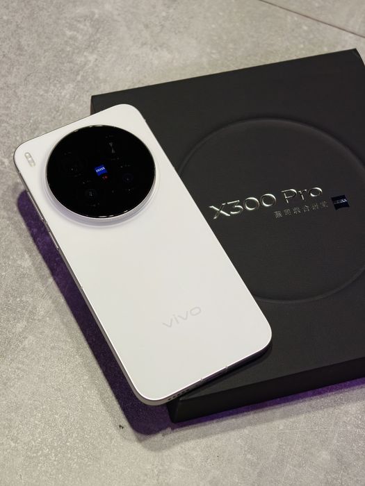 Vivo x300 Pro 12/256GB Biały Okazja !