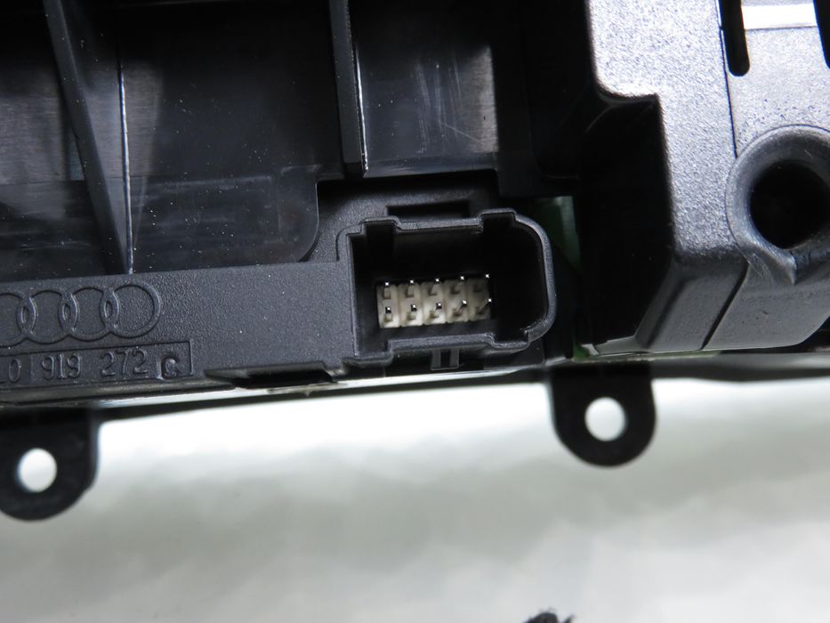 Licznik Audi A6 C5 Avant 2.4 - Arj