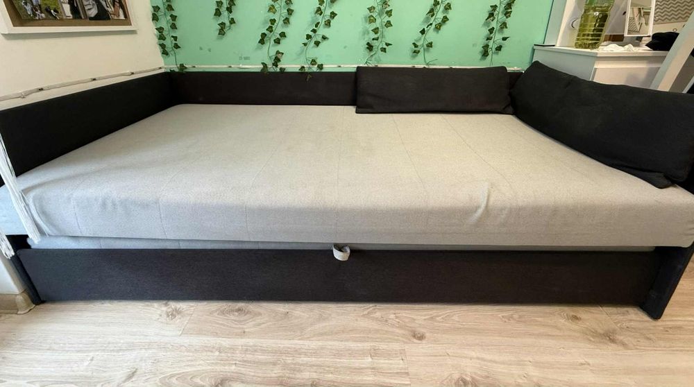 Tapczan  łożko 2 osobowe wysuwana druga część