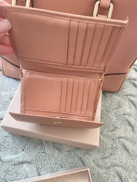 Продам  кошелек Coccinelle