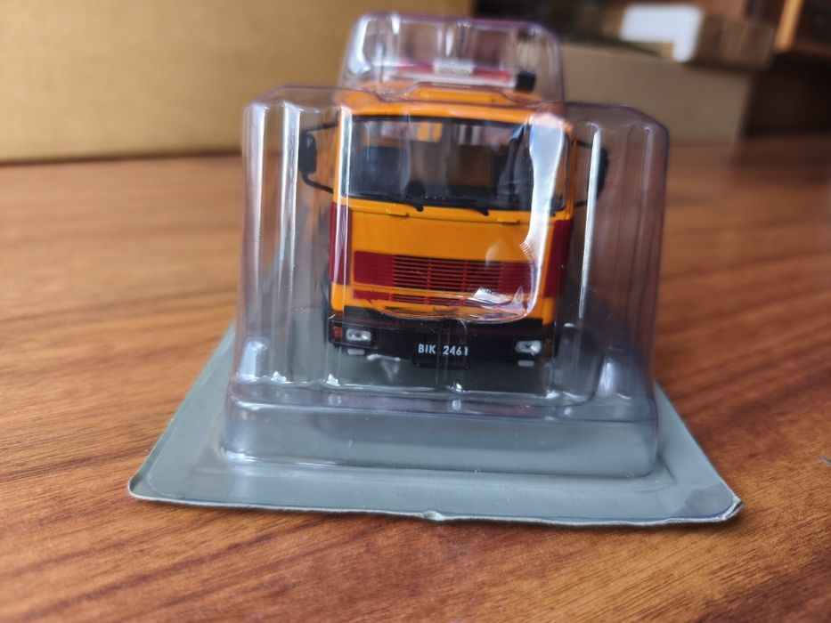 >Kultowe ciężarówki z epoki PRL - Jelcz P642, skala 1:43, DeAgostini!