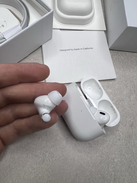 Airpods pro 2,шумоподавl ux якість 1:1 бездротові навушники