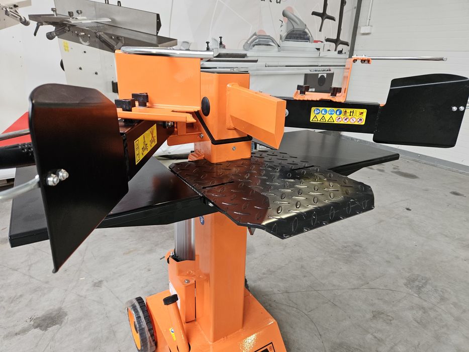 Łuparka do drewna Atika 8 ton niemecka