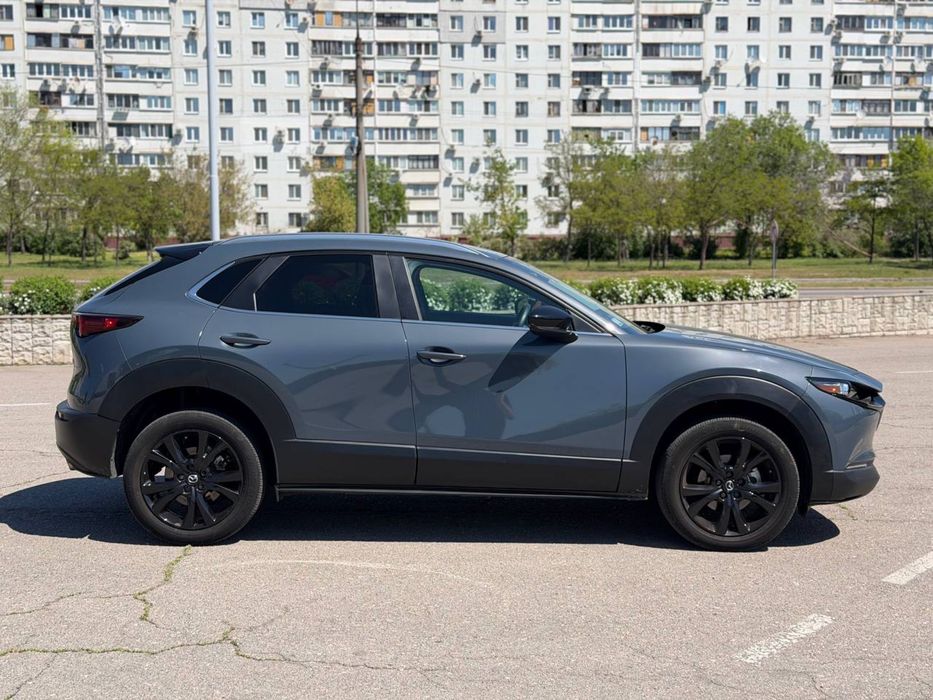 Mazda cx30 carbon edition 24 год