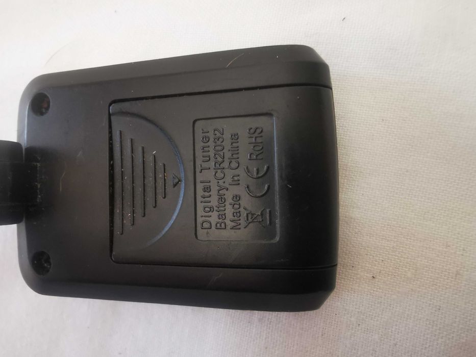 Afinador de guitarra e não só da caline