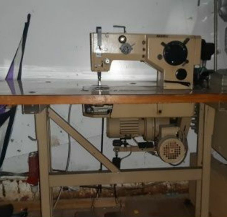 Maszyna do szycia Minerwa zygzak