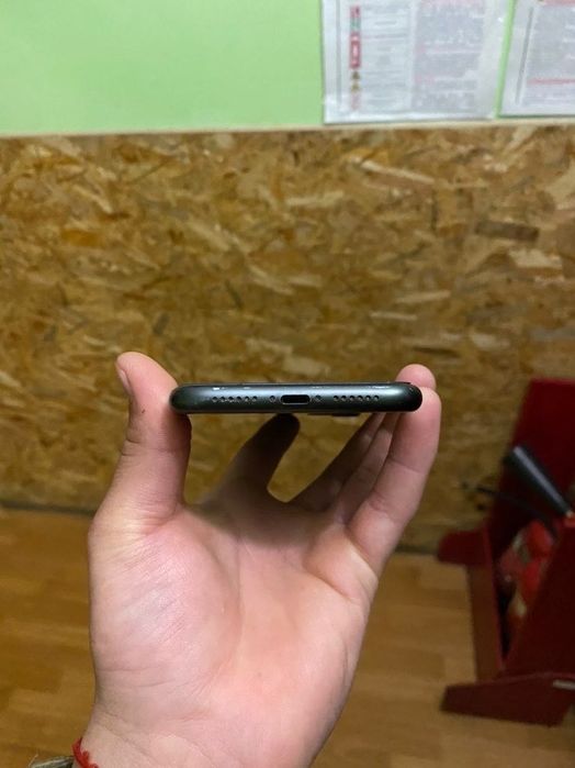 iPhone 11 / 128gb