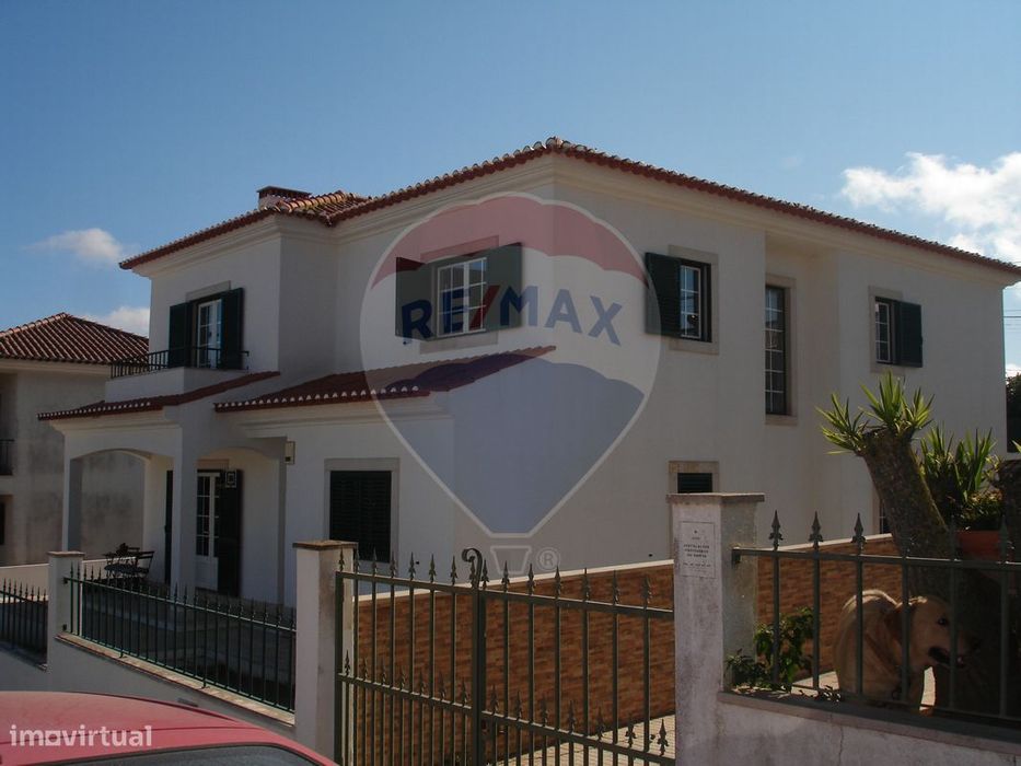 Moradia T5 para venda