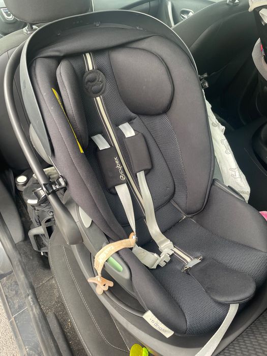 Ovo e isofix cybex gold preto negociavel!
