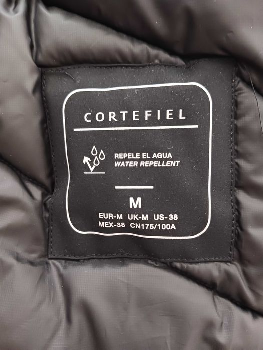 Parka/Impermeável com capuz removível para homem