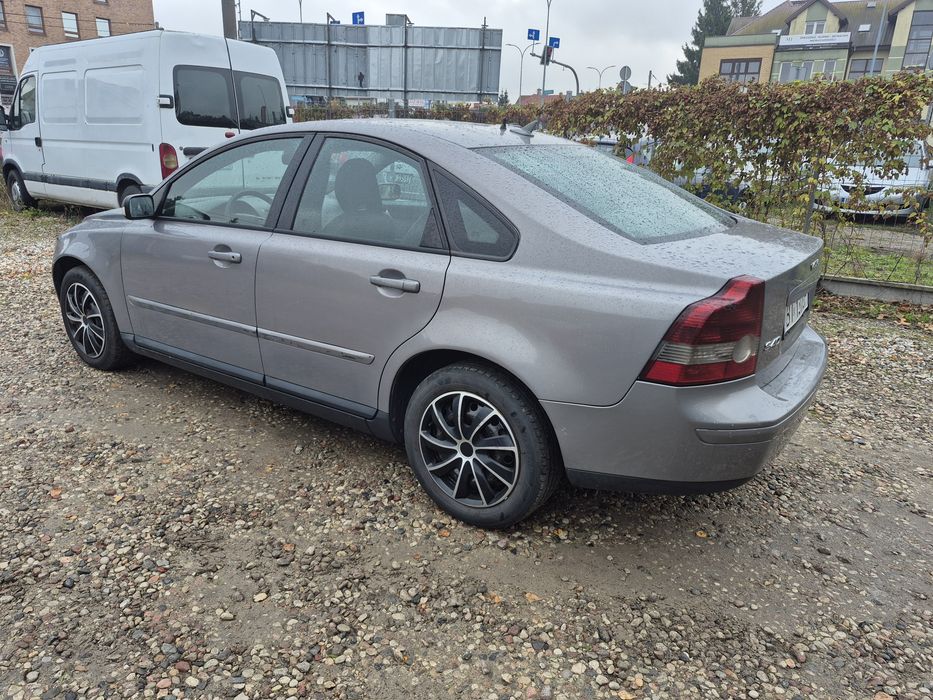 Volvo S40