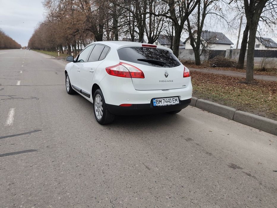 Продам Renault Megane 3 1.6 бензин 2012