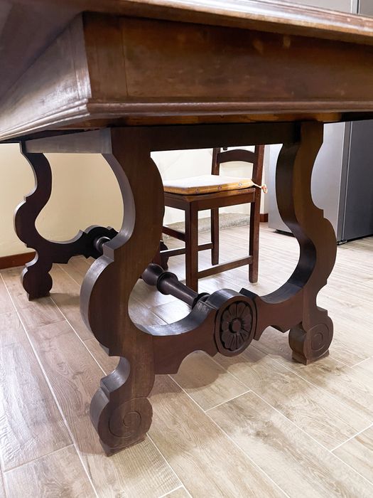 Mesa Antiga em exelente estado