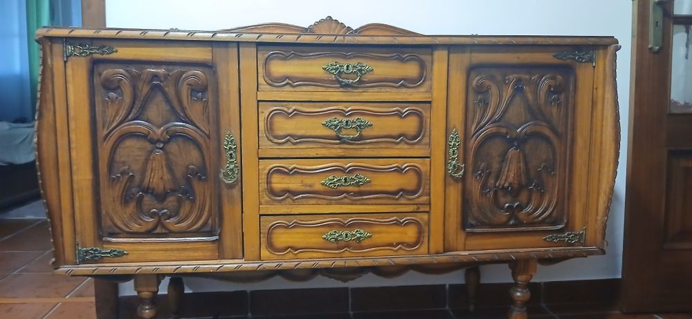 Vendo mobilia para sala de jantar