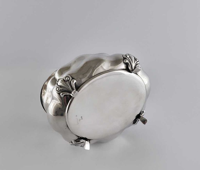 Srebrna cukiernica  autorstwa Christian Wilhelm &  Karl Deyhle