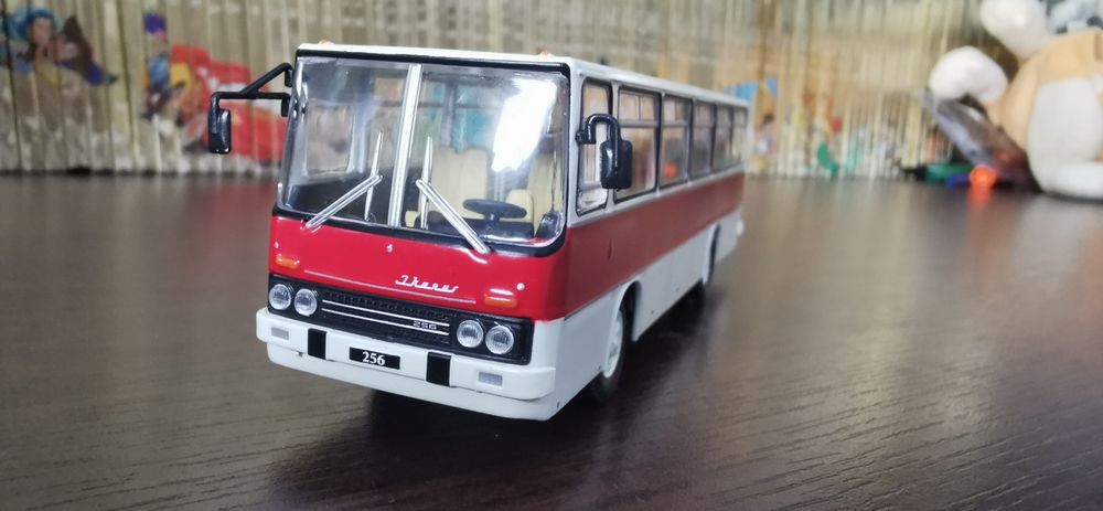 Ikarus 256. Model kultowe autobusy PRL. Skala 1:72