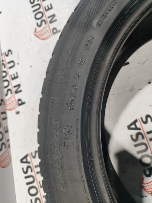 2 pneus semi novos 245-40R19 Pirelli - Oferta dos Portes 160 euros