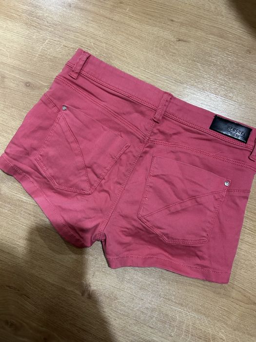 Różowe spodenki Bershka 34