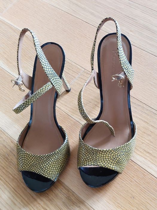 Żółte szpilki Kazar