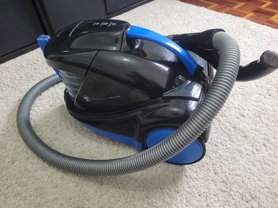 Aspirador Polti a água