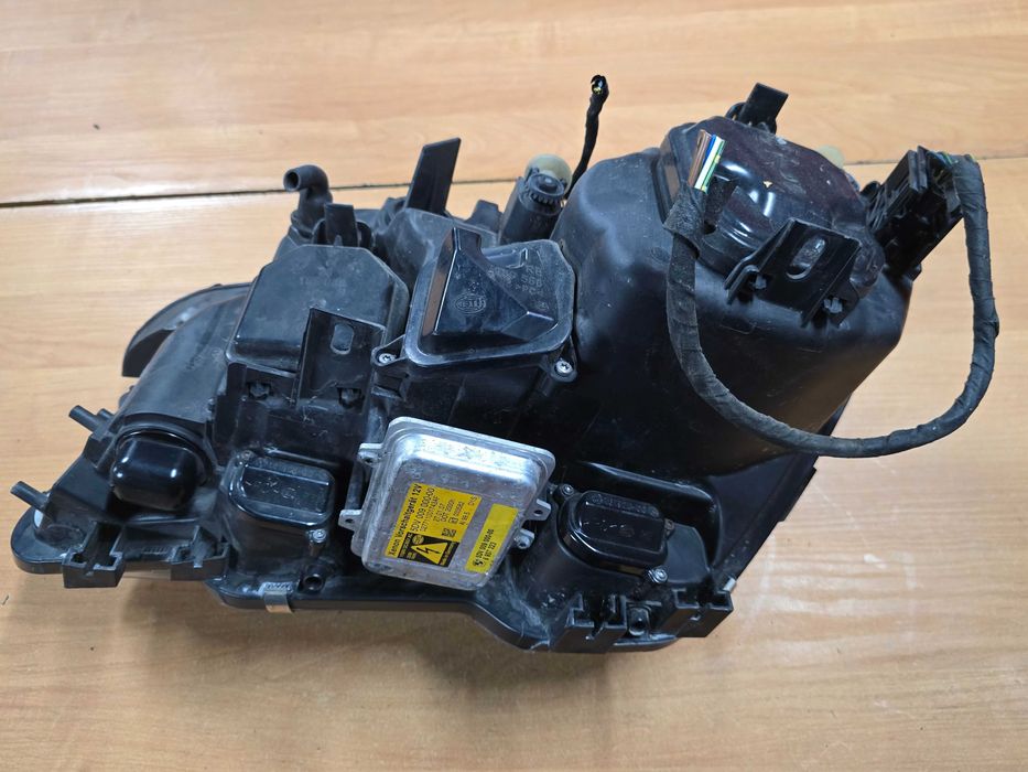 BMW 7 E65 E66 LIFT LCI Lampy Przód Prawa Lewa Xenon Komplet Stan BDB