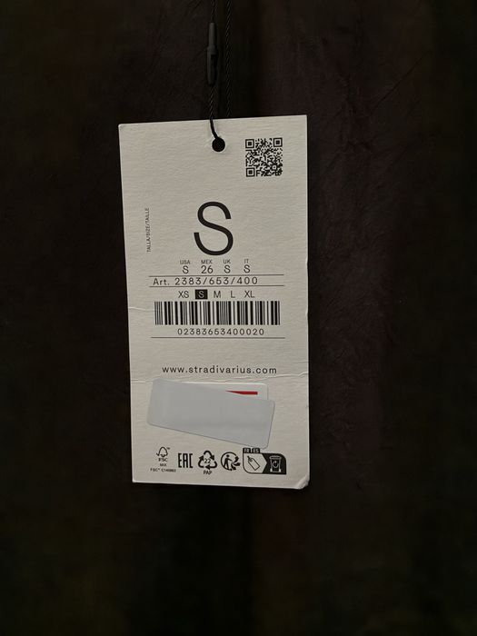 Sukienka satynowa brązowa Stradivarius