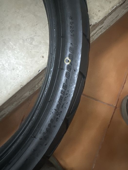 Vendo pneu novo dunlop maxtrail mixtour